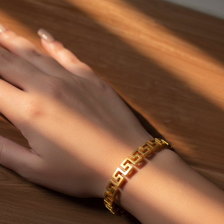 The Sultana Aegis Bangle | 18K Gold PVD Forged Steel | Waterproof & Perfume-Proof